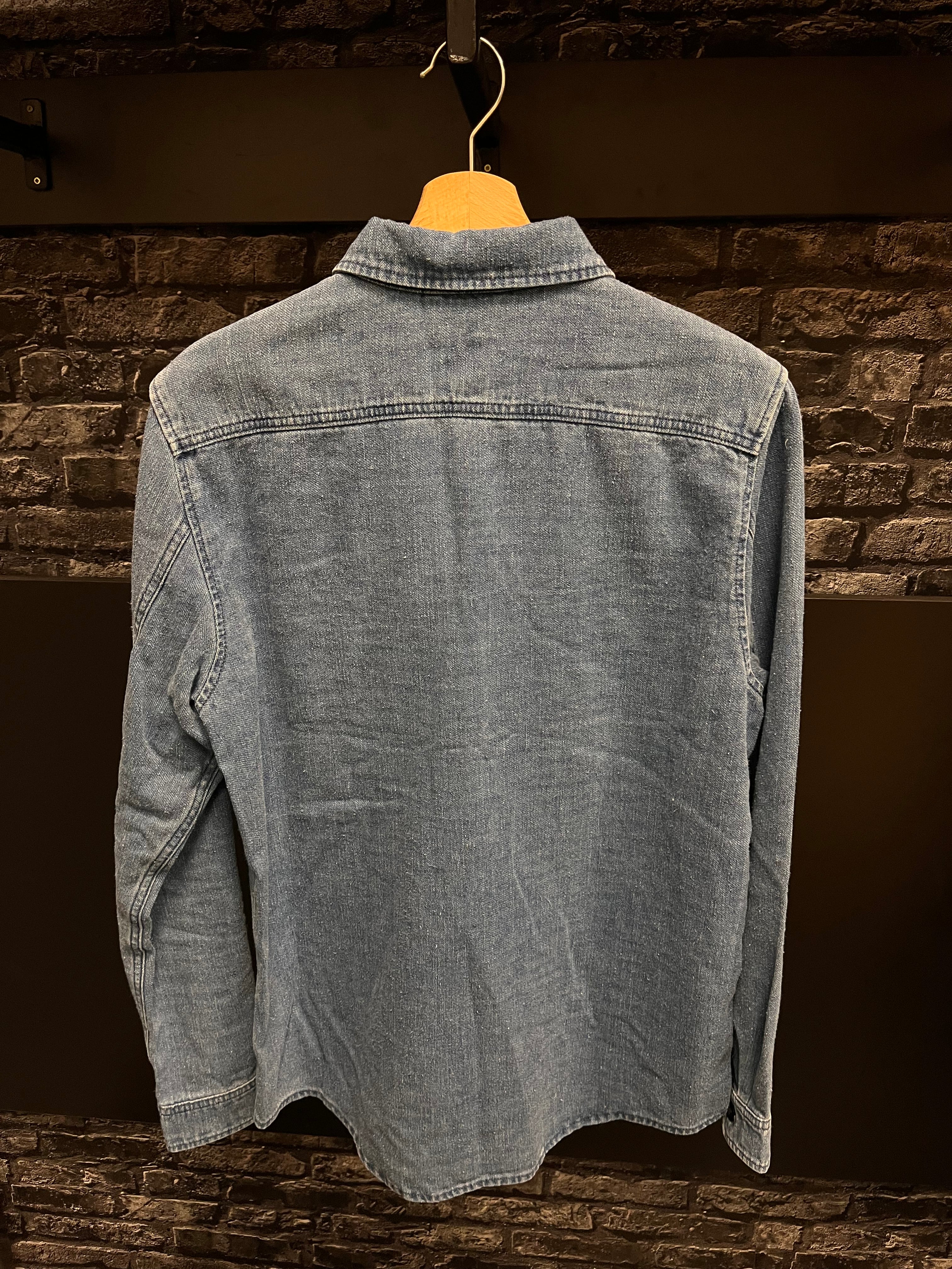Cămașă denim - Kings of Indigo, realizata din 100% bumbac organic si materiale reciclate