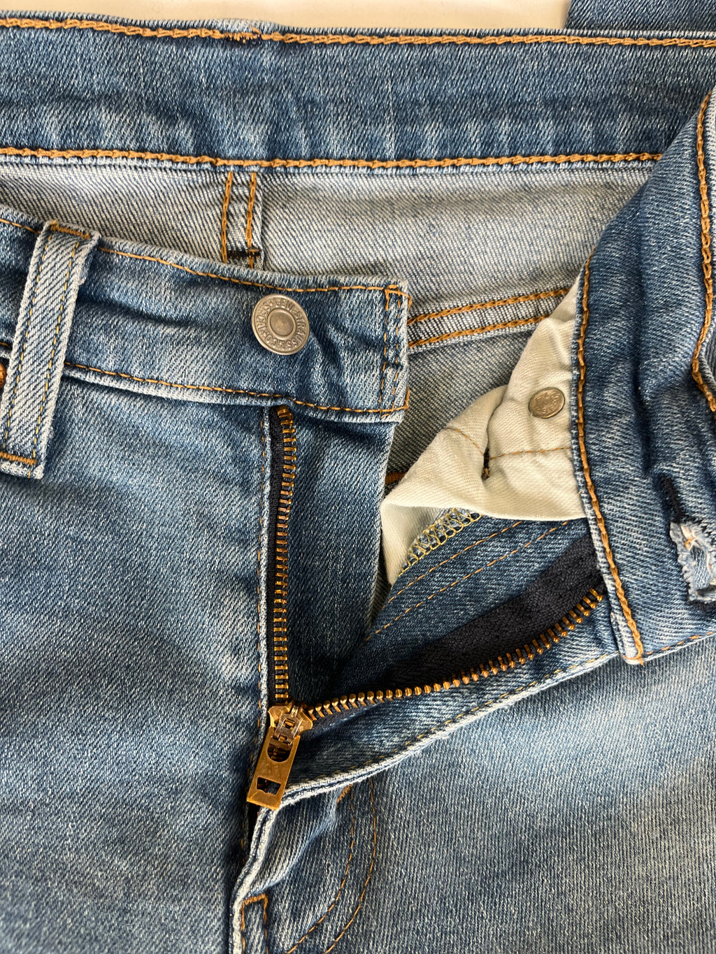 Blugi Levi’s 511