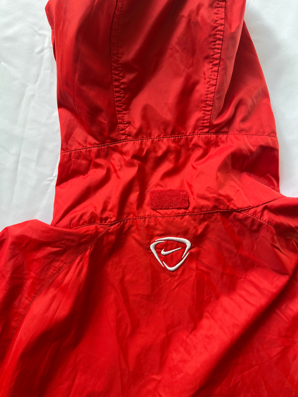 Jacheta tip foița Nike vintage - Marimea XXL