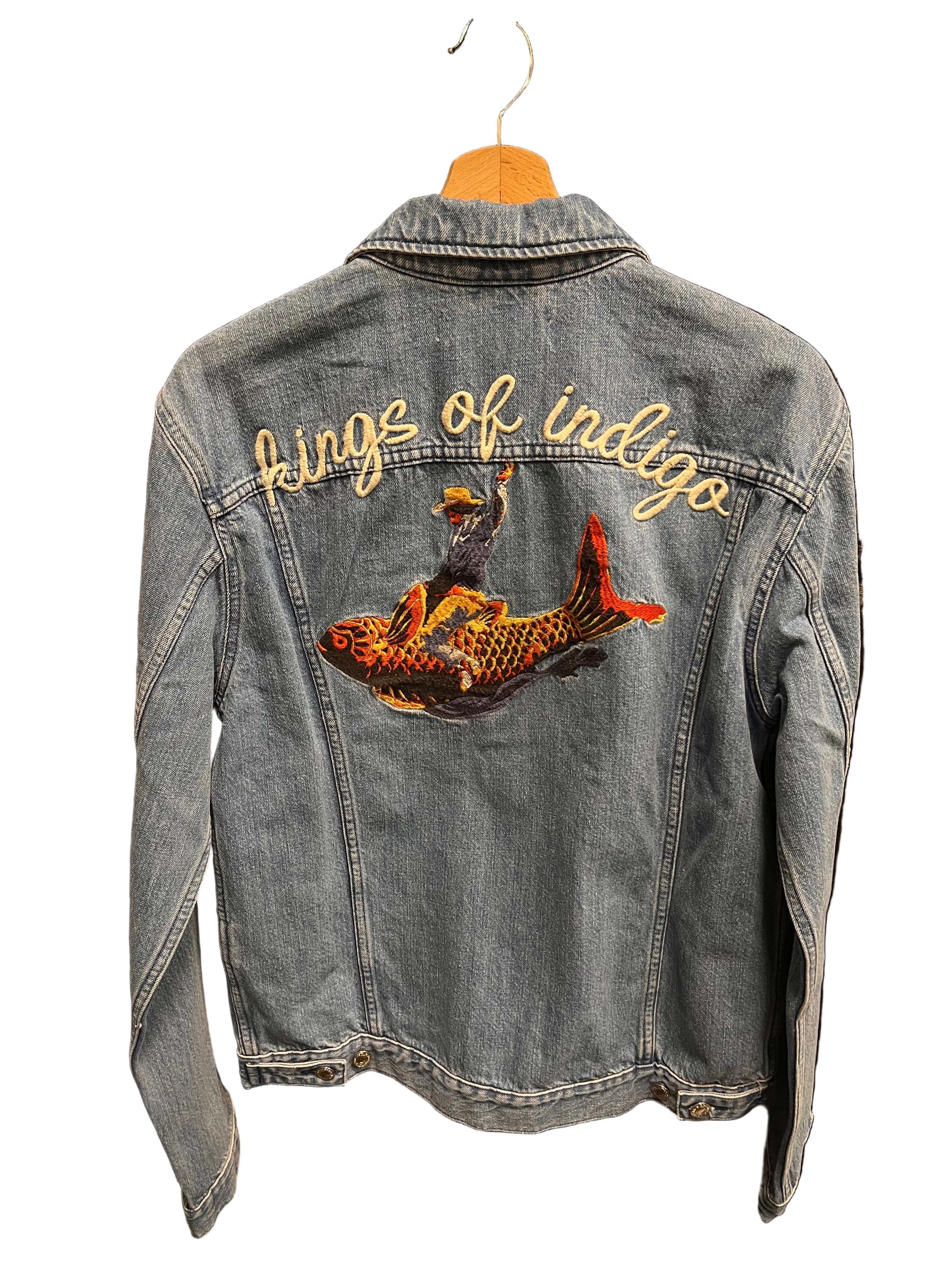 Geacă denim - Kings Of Indigo, realizată din 100% bumbac organic